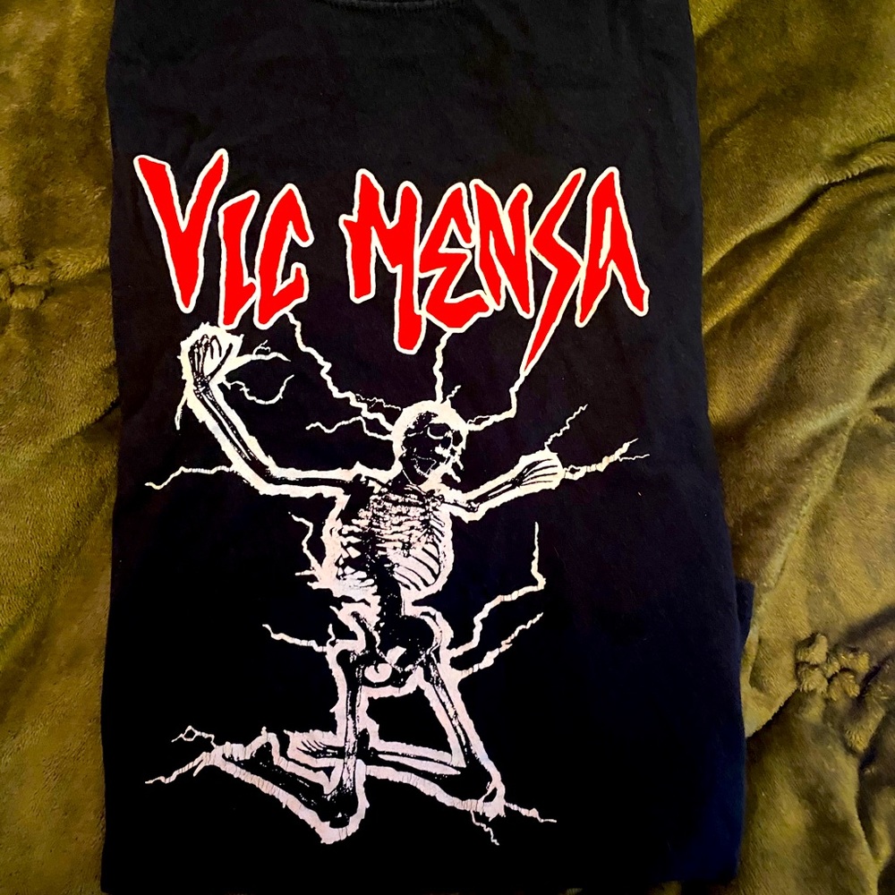 Vic Mensa artist t shirt